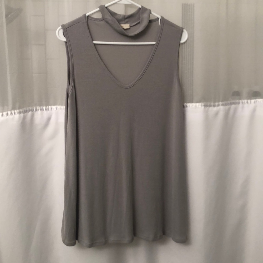 Grey tank with choker neck